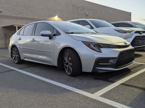 Used 2021 Toyota Corolla SE w/ Carpet Mat Package (TMS) FWD image 2