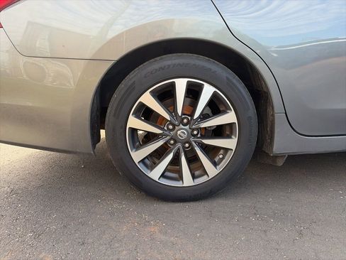 Used 2017 Nissan Altima 2.5 SV image 9