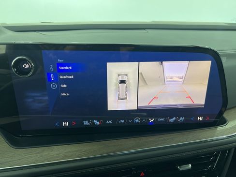 Used 2025 Chevrolet Tahoe High Country image 14