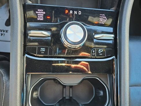 Used 2022 Jeep Grand Cherokee L Overland w/ Luxury Tech Group IV image 43