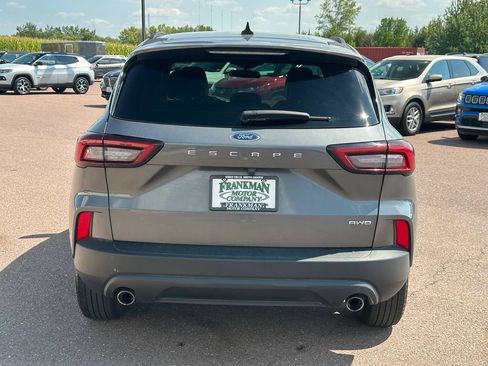 Used 2025 Ford Escape ST-Line Select AWD/4WD image 38