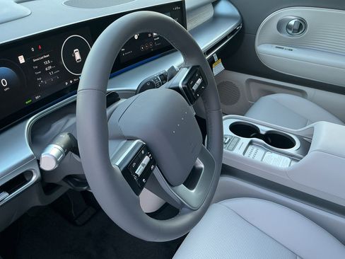 New 2026 Hyundai Ioniq 9 SEL image 10