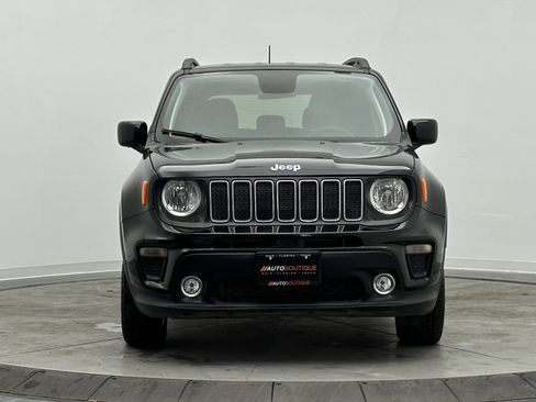 Used 2019 Jeep Renegade Latitude image 2