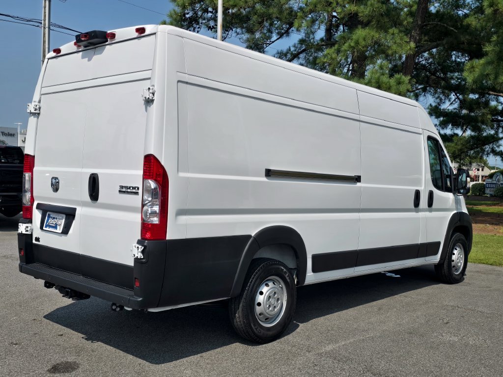 Used 2023 RAM ProMaster 3500 w/ Interior LED Lighting Group FWD image 5
