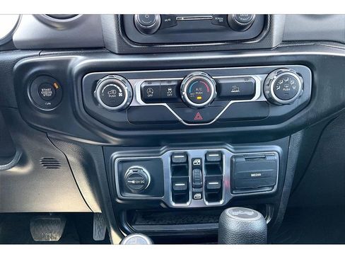 Certified 2021 Jeep Wrangler Unlimited Sport AWD/4WD image 27