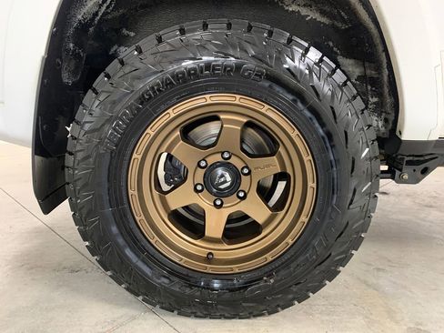 Used 2016 Toyota 4Runner SR5 image 27