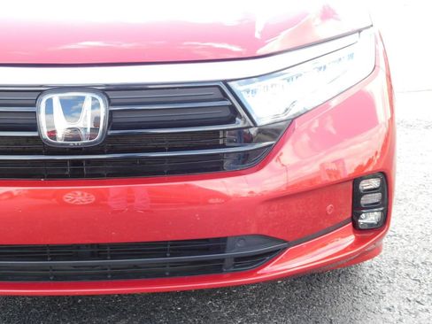 Certified 2022 Honda Odyssey Touring image 9