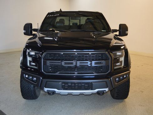 Used 2019 Ford F150 Raptor w/ Equipment Group 802A Luxury image 8