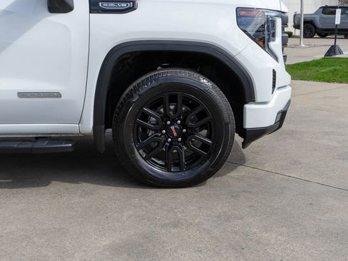 Used 2024 GMC Sierra 1500 Elevation AWD/4WD image 36