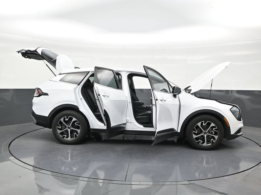 Used 2024 Kia Sportage EX FWD image 28