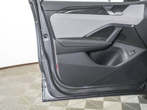 New 2026 Volkswagen Tiguan SE AWD/4WD image 33