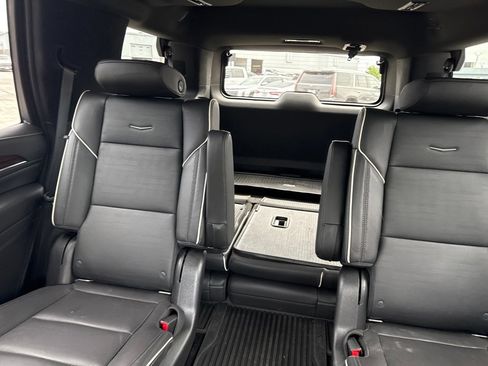Used 2022 Cadillac Escalade Premium Luxury w/ Performance Package AWD/4WD image 19