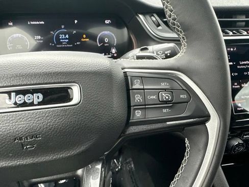 Used 2023 Jeep Grand Cherokee Altitude AWD/4WD image 25