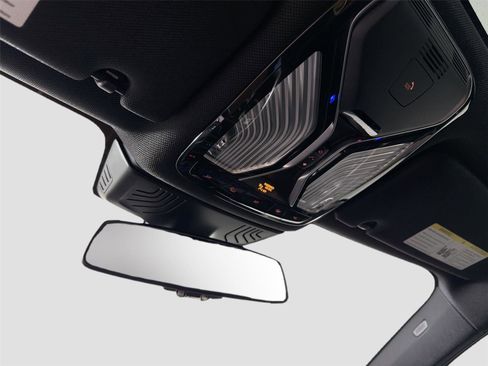 Used 2020 BMW 740i w/ M Sport Package RWD image 20