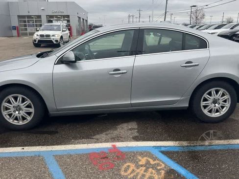 Used 2013 Volvo S60 T5 image 8