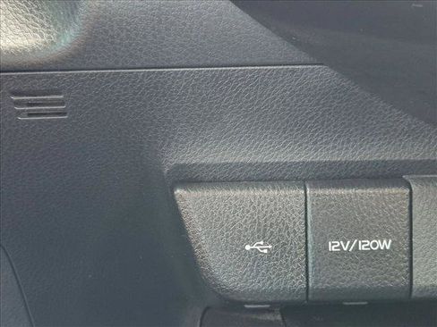 Used 2024 Toyota Camry SE FWD image 10