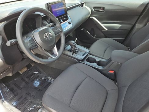 Certified 2026 Toyota Corolla Cross LE FWD image 9