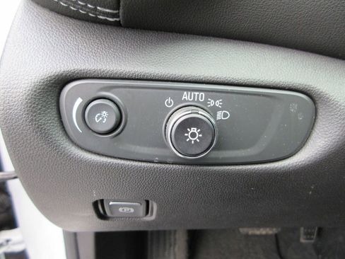 Used 2024 Chevrolet Blazer LT w/ Convenience Package FWD image 22