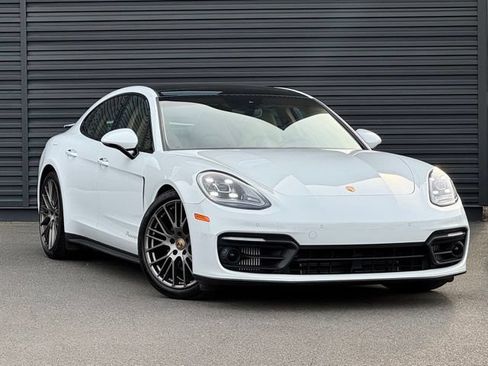 Used 2023 Porsche Panamera Platinum Edition RWD image 9