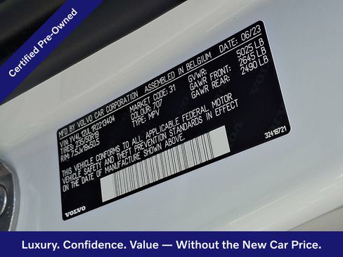 Certified 2024 Volvo XC40 B5 Plus w/ Protection Package Premier AWD/4WD image 28