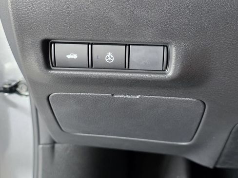 New 2026 Nissan Sentra SV w/ SV Convenience Package FWD image 23