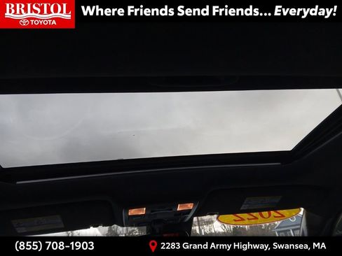 Used 2022 Toyota Tacoma TRD Off-Road image 19