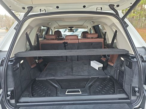 Certified 2024 BMW X7 xDrive40i w/ Premium Package image 13