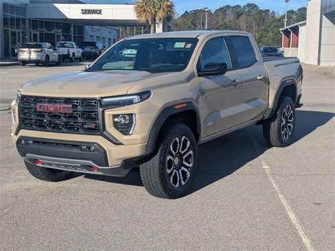 Used 2024 GMC Canyon AT4 image 7