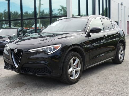 Used 2019 Alfa Romeo Stelvio RWD image 5