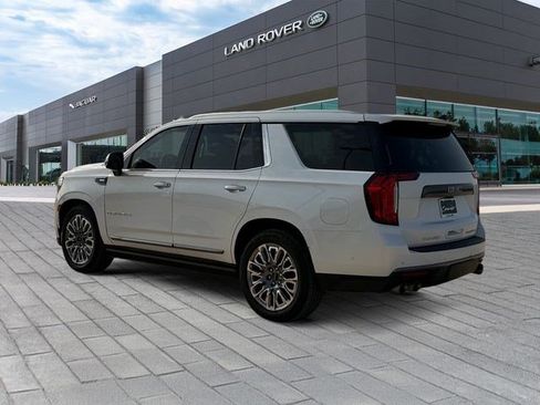 Used 2023 GMC Yukon Denali Ultimate AWD/4WD image 3