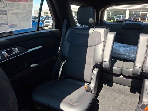 New 2026 Ford Explorer ST image 17