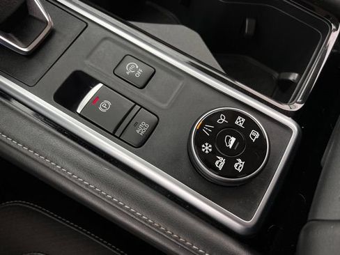 Used 2022 Nissan Pathfinder SL w/ SL Premium Package AWD/4WD image 22