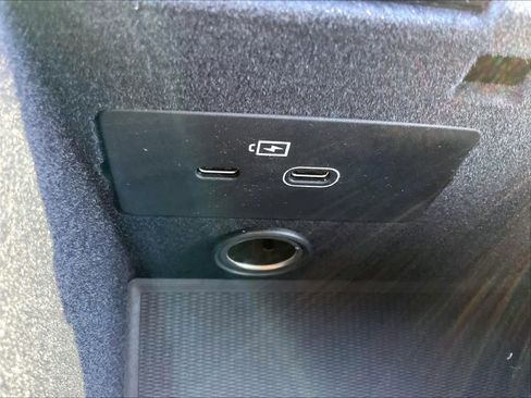 New 2026 Volvo XC90 T8 Ultra w/ Lounge Package image 23