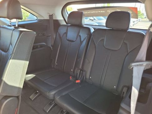 Certified 2024 Kia Sorento S FWD image 15