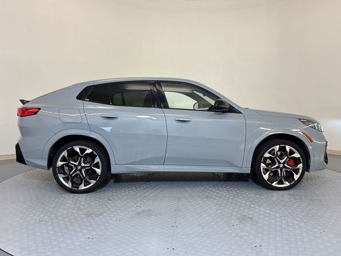 Used 2026 BMW X2 xDrive28i w/ M Sport Package AWD/4WD image 8