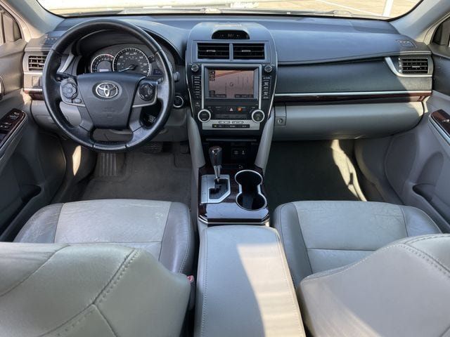 Used 2012 Toyota Camry XLE FWD image 9