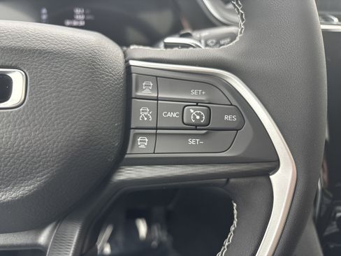 New 2025 Jeep Grand Cherokee Laredo X image 29