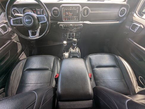Used 2020 Jeep Gladiator Overland w/ Popular Equipment Package AWD/4WD image 27