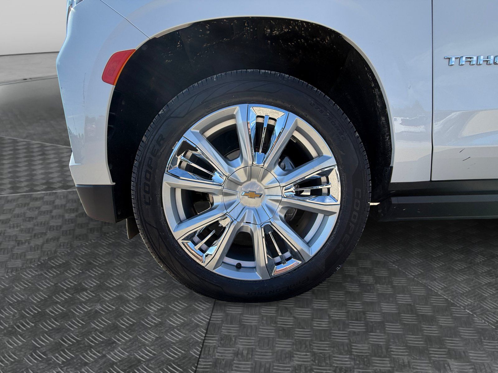 Certified 2021 Chevrolet Tahoe High Country w/ Premium Package AWD/4WD image 14