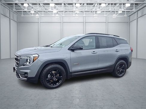 Certified 2023 GMC Terrain AT4 image 4
