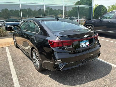 Used 2022 Kia Forte GT-Line w/ GT-Line Premium Package FWD image 5