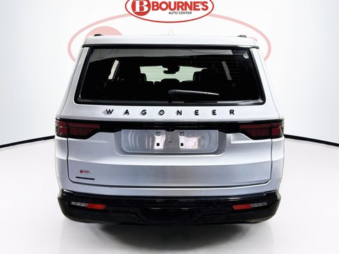 Used 2023 Jeep Wagoneer Series II AWD/4WD image 11