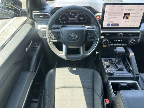 Used 2025 Toyota Tacoma TRD Off-Road w/ TRD Off Road Premium Package image 17