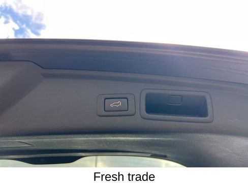 Used 2017 Subaru Forester 2.5i Limited image 5