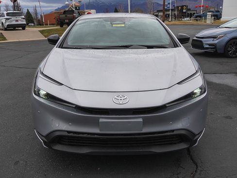 New 2026 Toyota Prius LE image 3