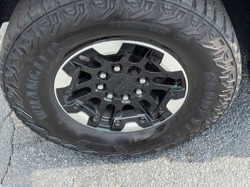 Used 2024 GMC Hummer EV 3X w/ Extreme Off-Road Package AWD/4WD image 12