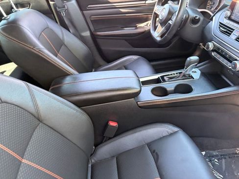 Certified 2021 Nissan Altima 2.5 SR FWD image 12