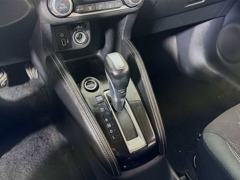 Used 2019 Nissan Kicks SV image 14