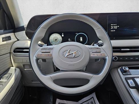 Used 2024 Hyundai Palisade Calligraphy FWD image 20