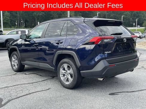 Used 2025 Toyota RAV4 XLE AWD/4WD image 3